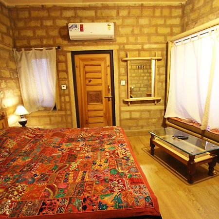 Hotel The Silk Route Jaisalmer Quarto foto